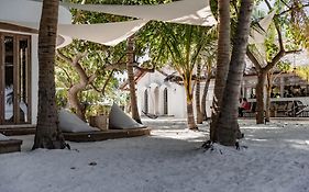 Stone Hotels Dhiffushi
